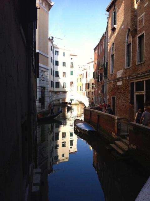 B&B Al Teatro With Canal View Venice Exterior photo